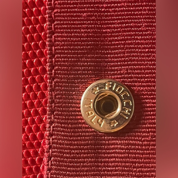 Red leather Salvatore Ferragamo long wallet. Apx 8 x 4“. Vintage condition. - Picture 14 of 14